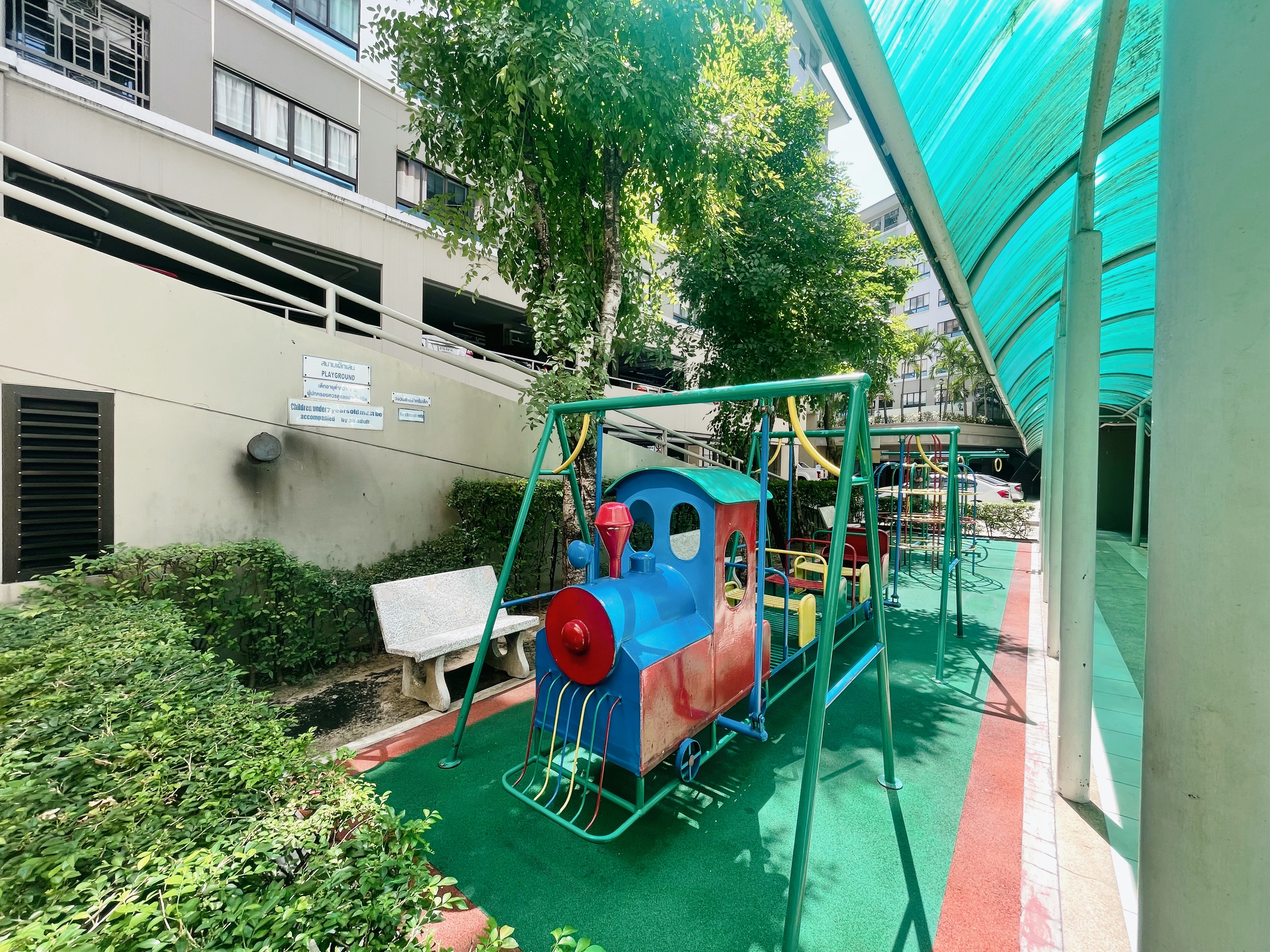 ขายคอนโด ลุมพินี เจริญกรุง-พระราม 3 Charoen Krung (ลุมพินี เพลส พระราม 3 - เจริญกรุง) ห้องเปล่า 2 ห้องนอน 2 ห้องน้ำ