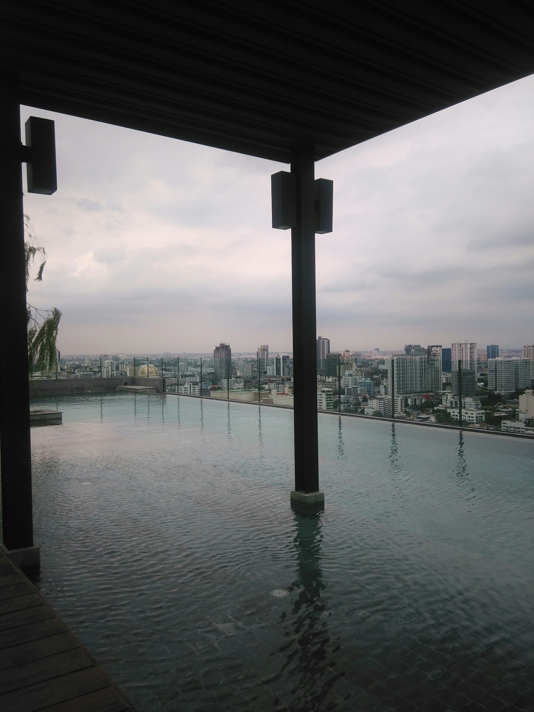 ขาย / เช่า คอนโด H Sukhumvit 43 (เอช สุขุมวิท 43) 1ห้องนอน 1 ห้องน้ำ 1ห้องรับแขก ห้องครัวในตัว พื้นที่ 40.92 ตร.ม ชั้น 9 ห้อง 99/53 วิวเมือง