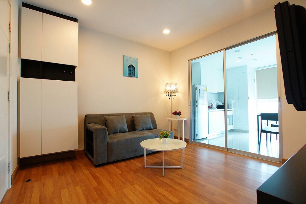 ขายห้องคอนโด Centric Ratchada-Suthisan ขนาดห้อง 40.54 ตรม. ชั้น 10 ทิศตะวันตกเฉียงใต้ มีลมตลอด