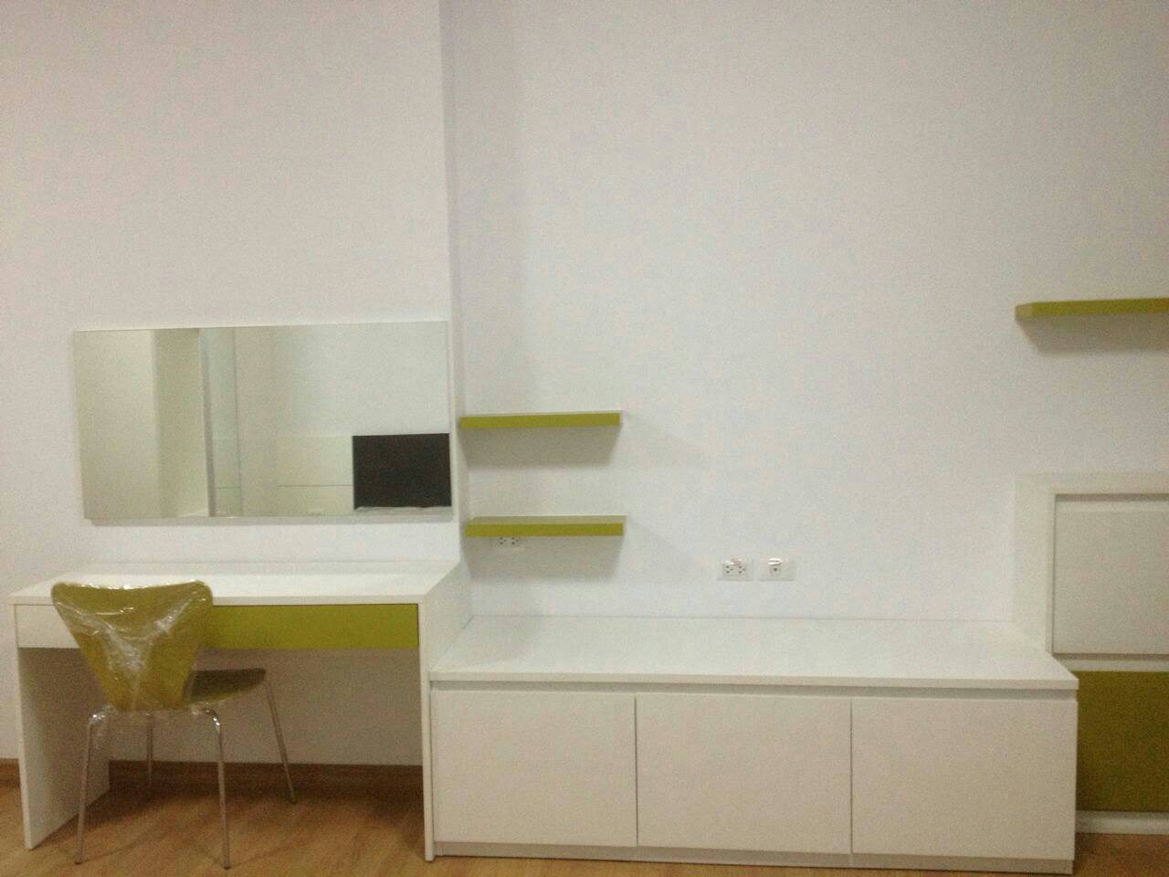 ให้เช่า/ขาย Condo Supalai Park Asoke-Ratchada ห้อง studio ชั้น 7 พื้นที่ 34 ตร.ม เช่า 12500 / เดือน ขาย 2.55 ล้าน วิวถนนพระราม 9 พร้อมเฟอร์นิเจอร์