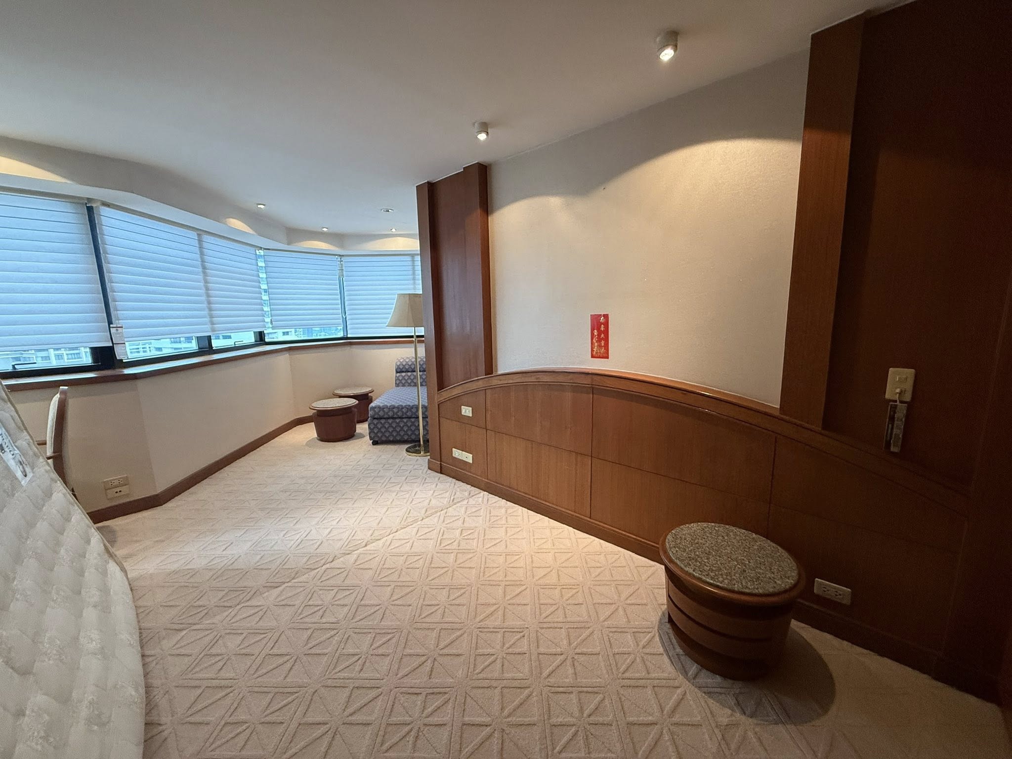 ให้เช่าคอนโด เพรสซิเด้นท์ พาร์ค สุขุมวิท 24 / For Rent President Park – Parkview Tower (English below)