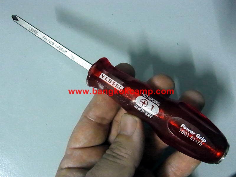 ไขควงตอกญีุ่ปุ่น VESSEL ปากแฉก ขนาด 3 นิ้ว Made in Japan ใหม่เก่าเก็บ