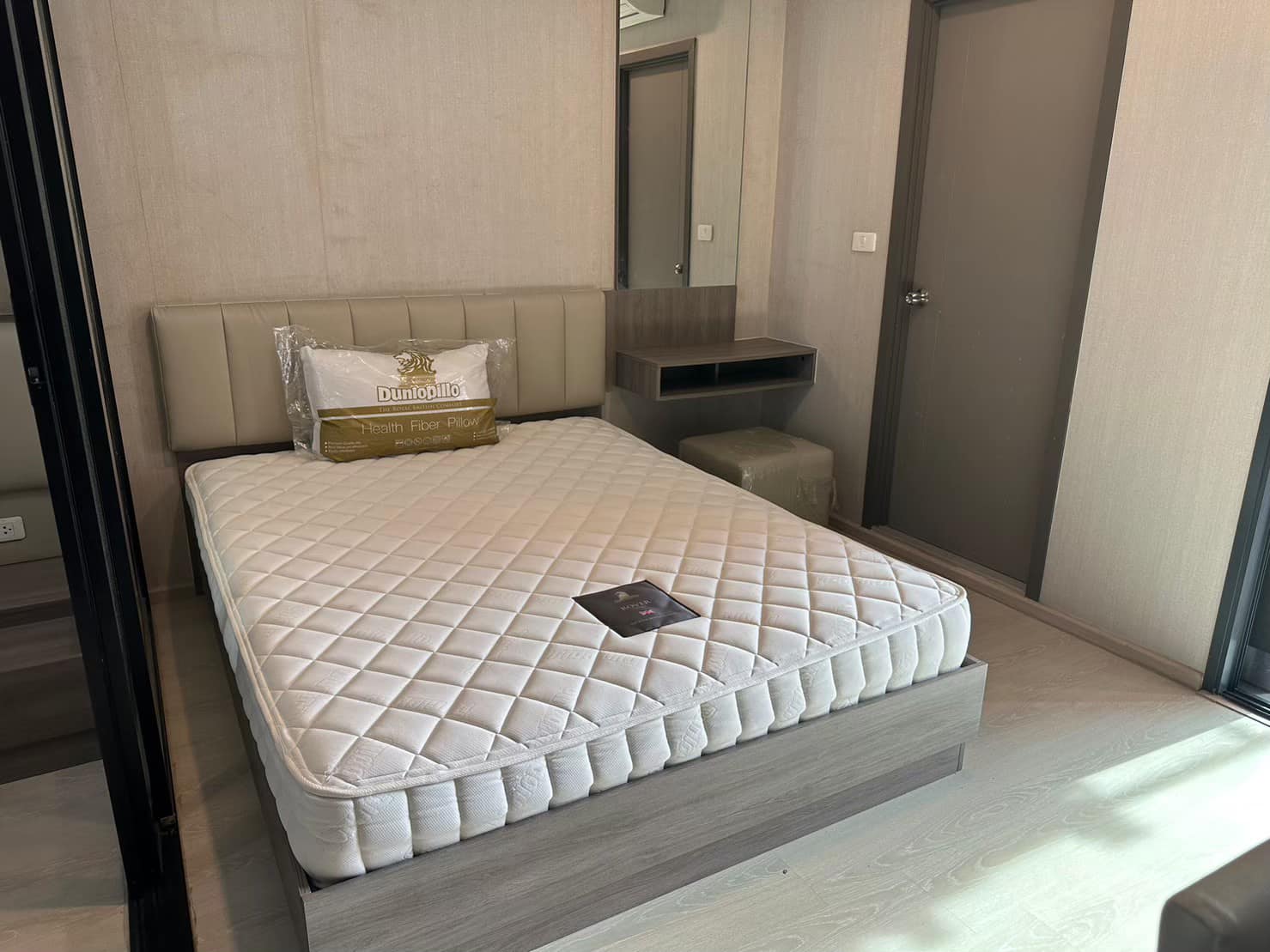 ให้เช่าคอนโด IDEO Tha Phra Interchange (ไอดีโอ ท่าพระ อินเตอร์เชนจ์) 100 เมตร ถึง MRT สถานีท่าพระ (เดินได้เลย)/ใกล้ BTS โพธิ์นิมิตร เดินทางเข้าเมืองสะดวกมาก