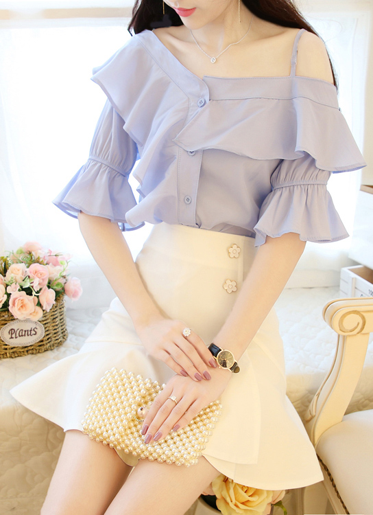 พรีออเดอร์ : เสื้อชีฟองแฟชั่นสไตล์หวานแขนสั้น เปิดไหล่ข้างนึงตามแบบ