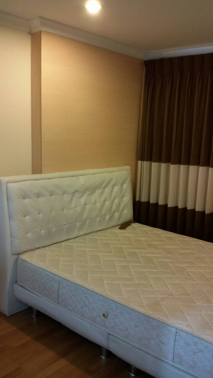 ขายด่วนๆๆๆๆ คอนโดลุมพินี พาร์ค พระราม 9 - รัชดา (Lumpini Park Rama 9) ขายราคา 3,000,000 ล้านถ้วนขายถูกกว่าราคาประมาณ ( ฟรีค่าโอน ราคานี้งดต่อรอง )