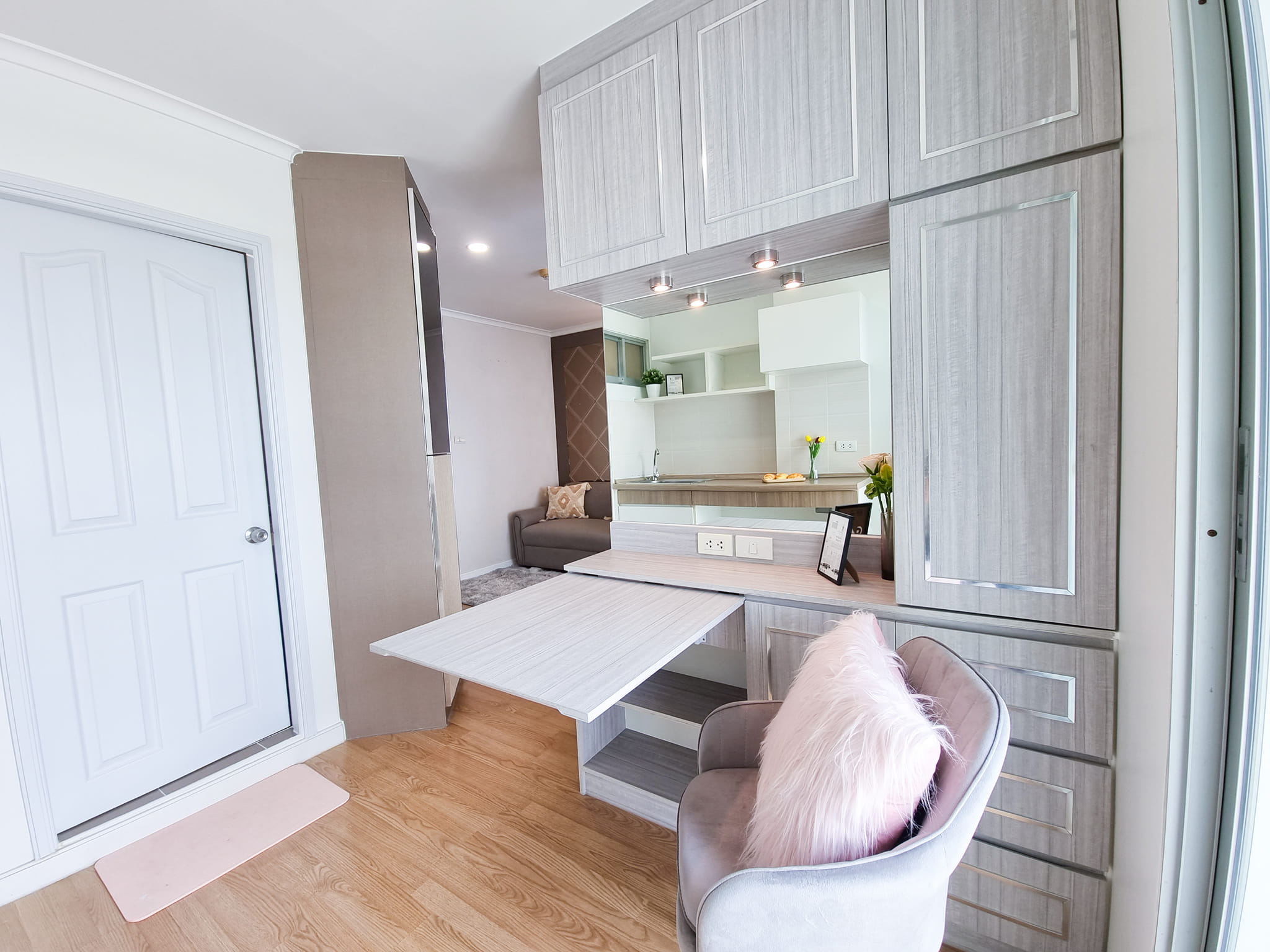 ขายคอนโด Lumpini Ville Latphrao - Chokchai 4 (ลุมพินี วิลล์ ลาดพร้าว - โชคชัย 4) 1 ห้องนอน 1 ห้องน้ำ ขนาด 28 ตร.ม.