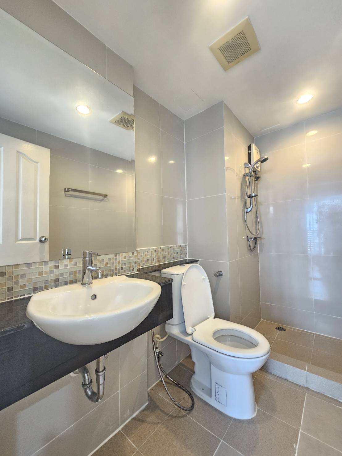 ðĨ āļāļĨāļąāļāļĄāļēāļāļĩāļāļāļĢāļąāđāļ! āļāļāļāđāļāļāļĢāđāļāļĄāļāļĒāļđāđ The Niche ID Ladprao 130 (āđāļāļāļ° āļāļīāļ āđāļāļāļĩ āļĨāļēāļāļāļĢāđāļēāļ§ 130) āļŦāđāļāļāļĢāļĩāđāļāđāļ§āļāđāļŦāļĄāđ āļāļĢāđāļāļĄāļāļĒāļđāđ āļ§āļīāļ§āļāļĩ āļāļģāđāļĨāļāļāļ āđāļāļīāļāļāļķāļāļĢāļāđāļāļāđāļēāđāļāđāļāļĢāļīāļ!