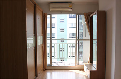 ขาย/ให้เช่า Lumpini Ville Prachachuen-Phongphet ลุมพินิ วิลล์ ประชาชื่น-พงษ์เพชร ห้อง 1 ห้องนอน พื้นที่ 42 ตร.ม.ชั้น 17 วิวสระ ตึก A เฟอร์นิเจอร์ครบ พร้อมเข้าอยู่