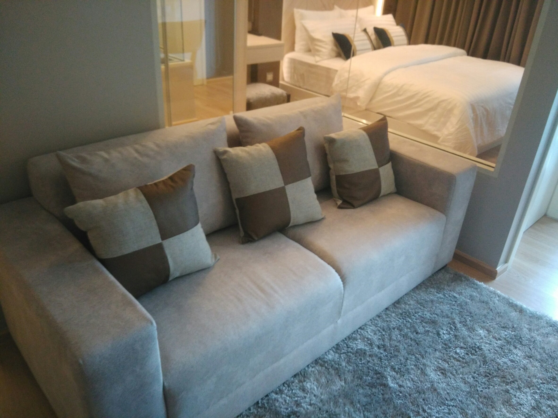 ขาย / เช่า คอนโด H Sukhumvit 43 (เอช สุขุมวิท 43) 1ห้องนอน 1 ห้องน้ำ 1ห้องรับแขก ห้องครัวในตัว พื้นที่ 40.92 ตร.ม ชั้น 9 ห้อง 99/53 วิวเมือง