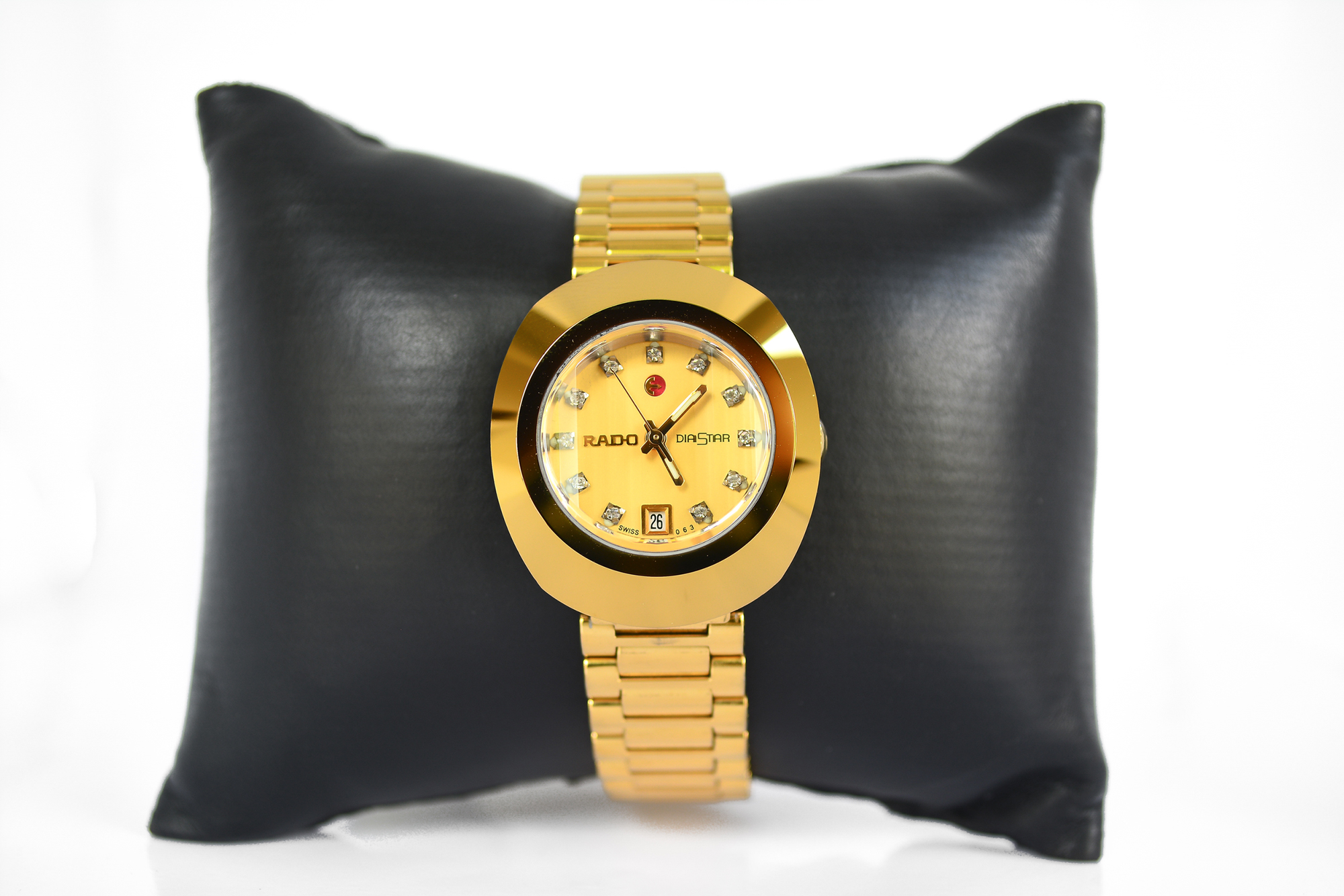 Rado Diastar lady auto สายหนา บานพับบีบ รุ่นใหม่ เรือนทอง 11 พลอย (Sold)