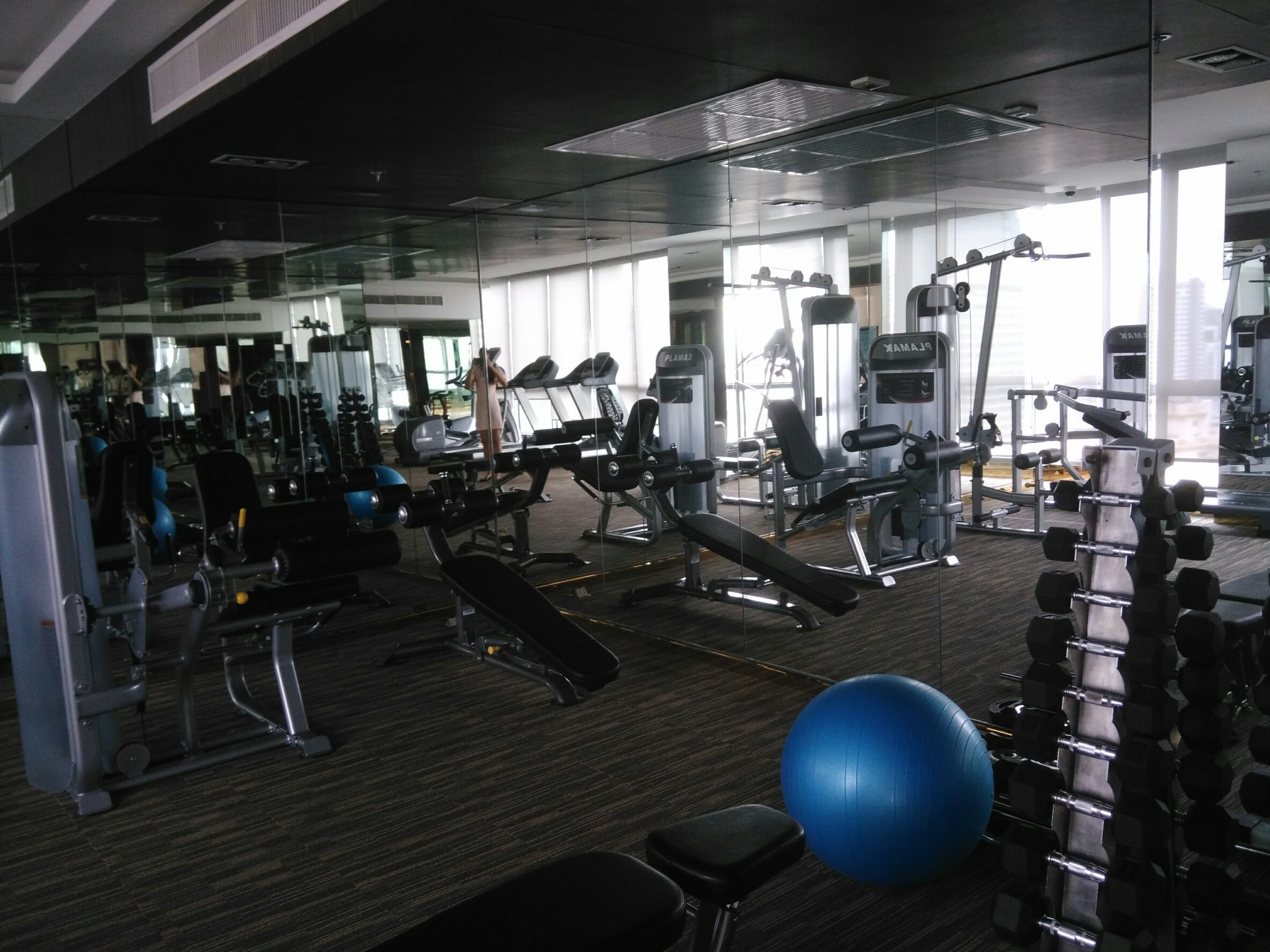 ขาย / เช่า คอนโด H Sukhumvit 43 (เอช สุขุมวิท 43) 1ห้องนอน 1 ห้องน้ำ 1ห้องรับแขก ห้องครัวในตัว พื้นที่ 40.92 ตร.ม ชั้น 9 ห้อง 99/53 วิวเมือง