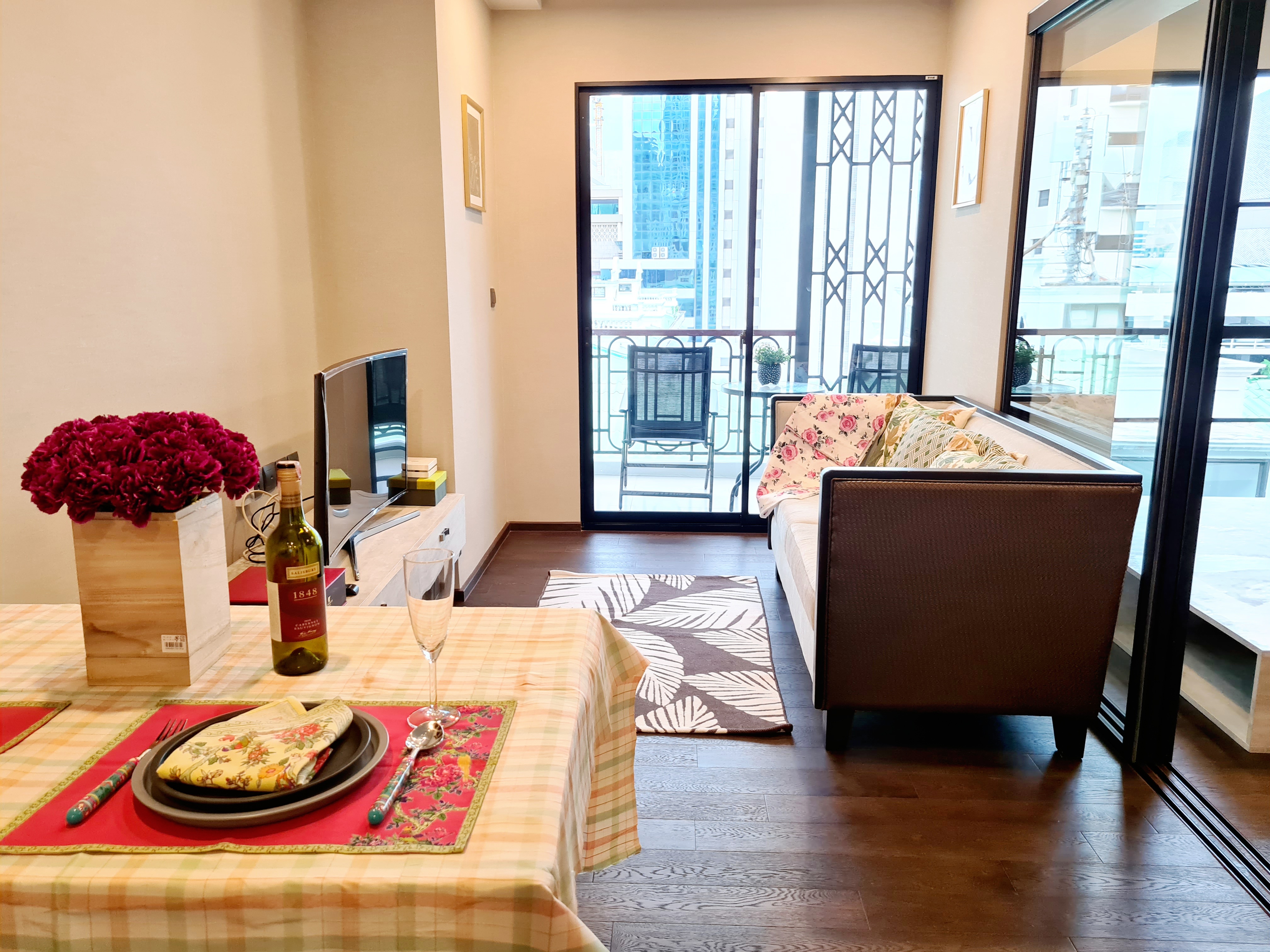 ขาย / เช่าคอนโด Na Vara Residence (ณ วรา เรสซิเดนซ์) หลังสวน(Freehold) ชั้นเพนท์เฮ้าส์ พร้อมเฟอร์นิเจอร์พรีเมียมครบชุด