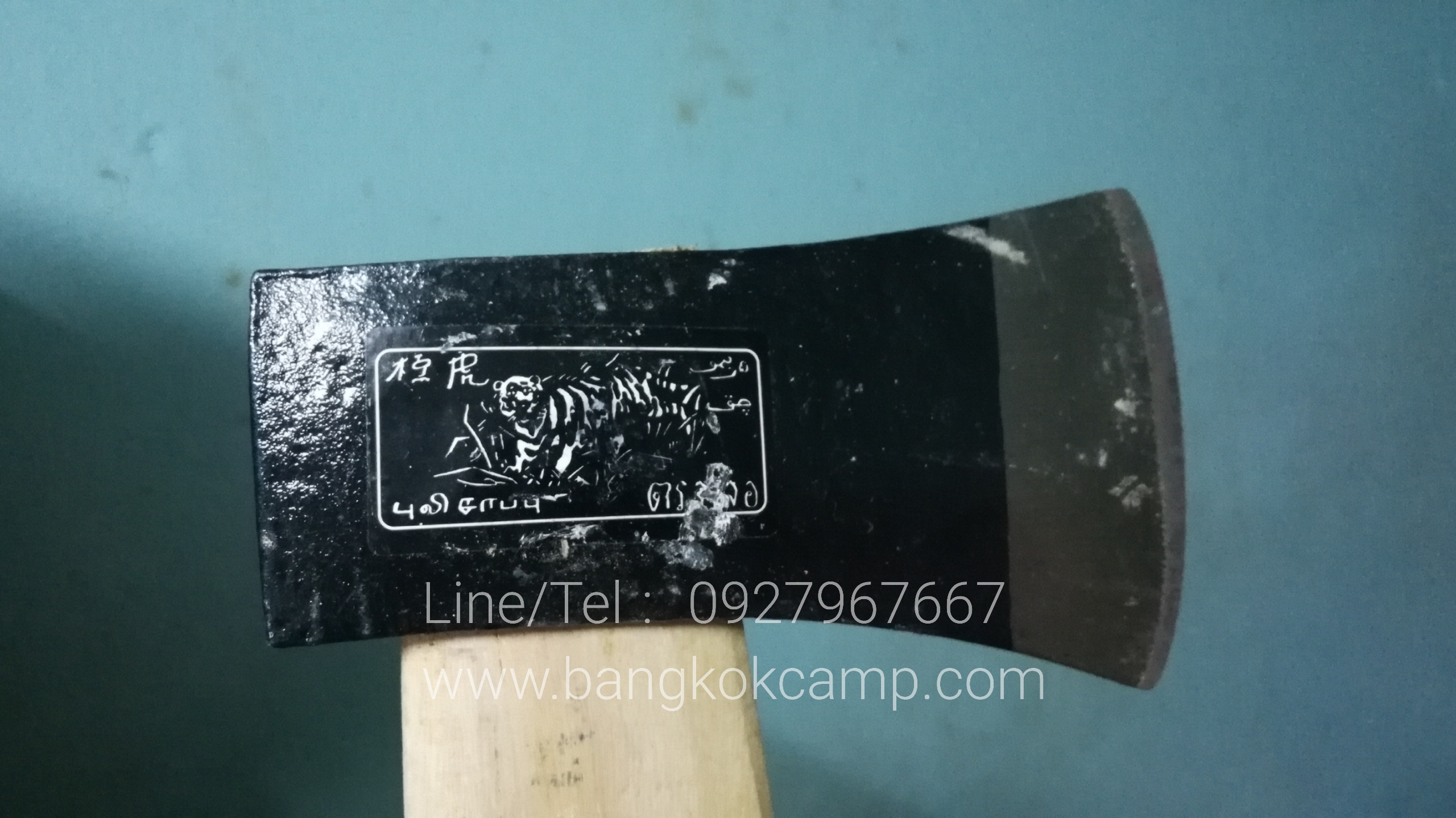 ขวานสวีเดน ตราเสือ HULT'S Made in SWEDEN.....ด้ามไม้ (3)