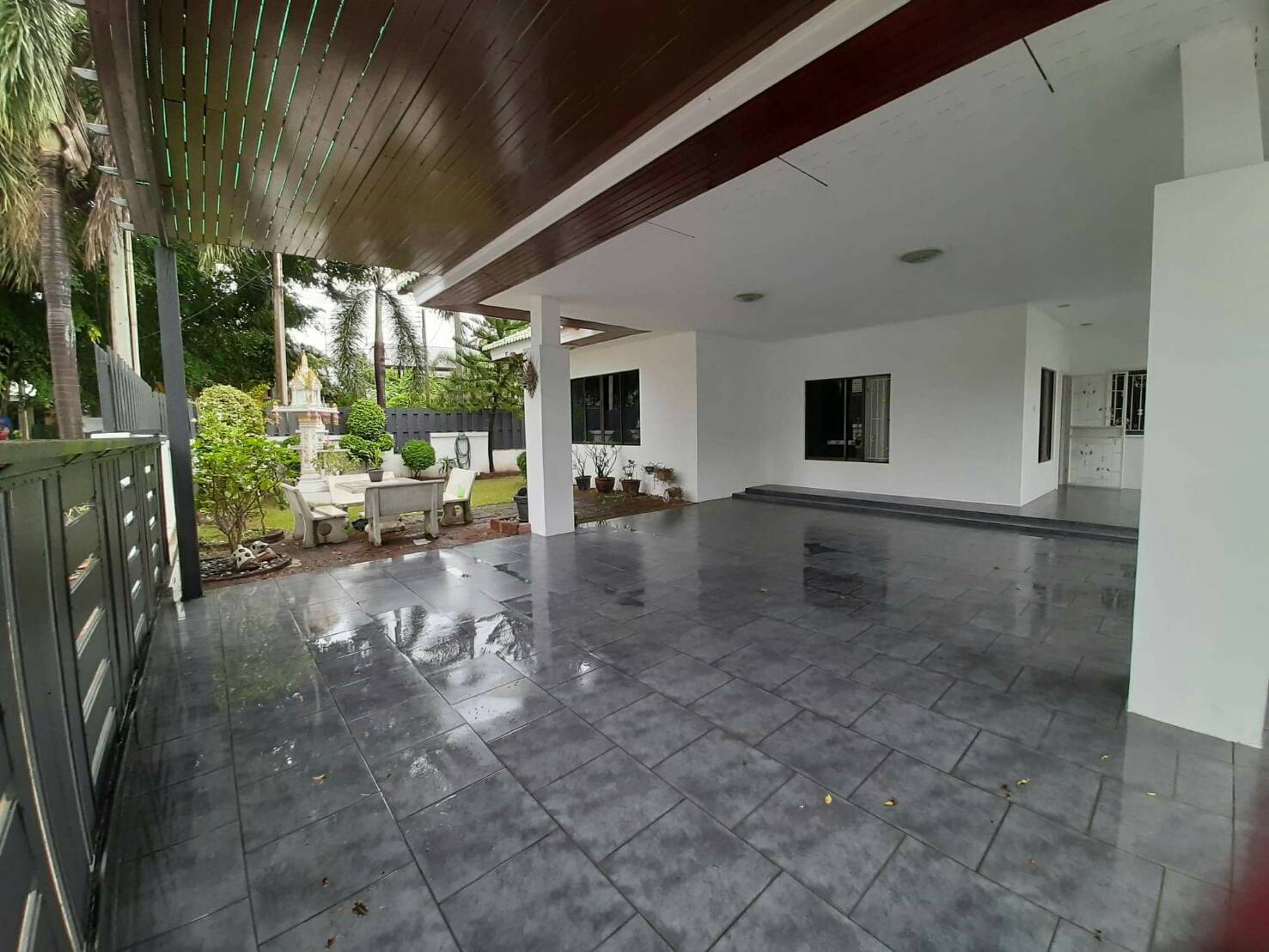 ายบ้านเดี่ยวหมู่บ้าน สยามเพลส (Siam Place) ขายราคา 4,600,000 บาท