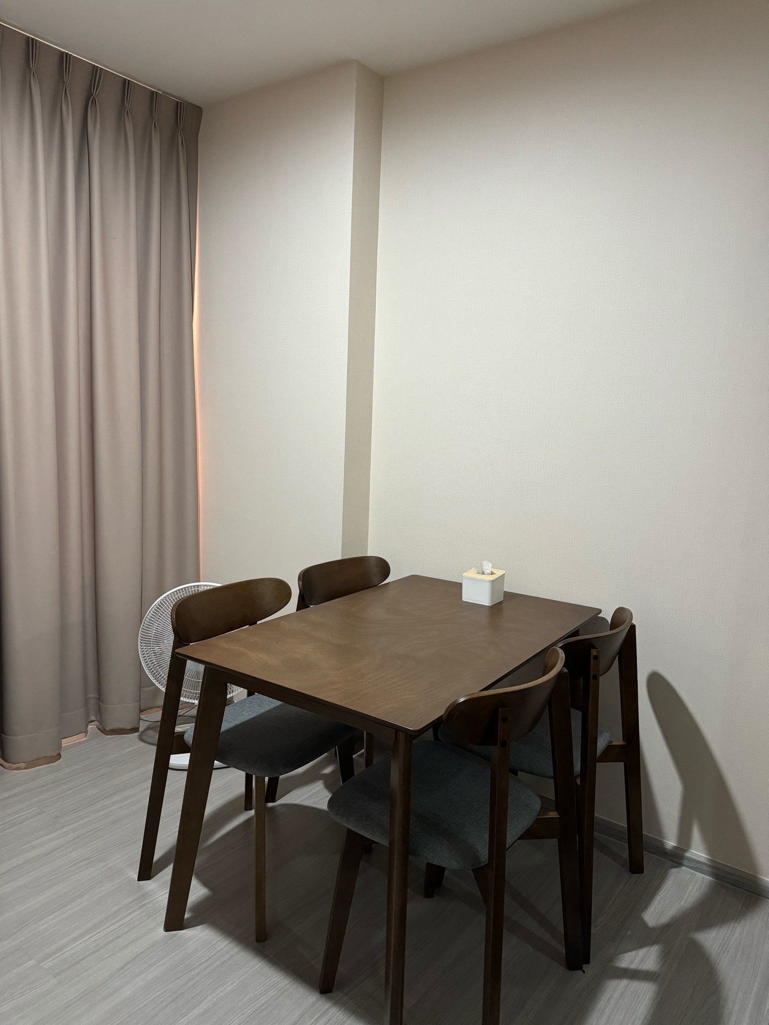 ให้เช่าคอนโด แอสปาย เอราวัณ ไพร์ม / For Rent Aspire Erawan Prime (English below)