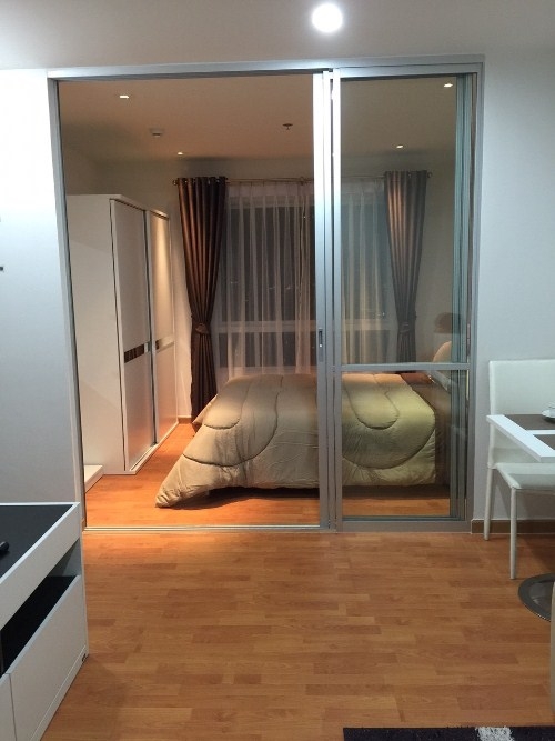 ให้เช่าคอนโด The President Sathorn-Ratchaphruek เช่า เดือนละ 13,000-15,000 บาท ตั้งอยู่บนหัวมุม