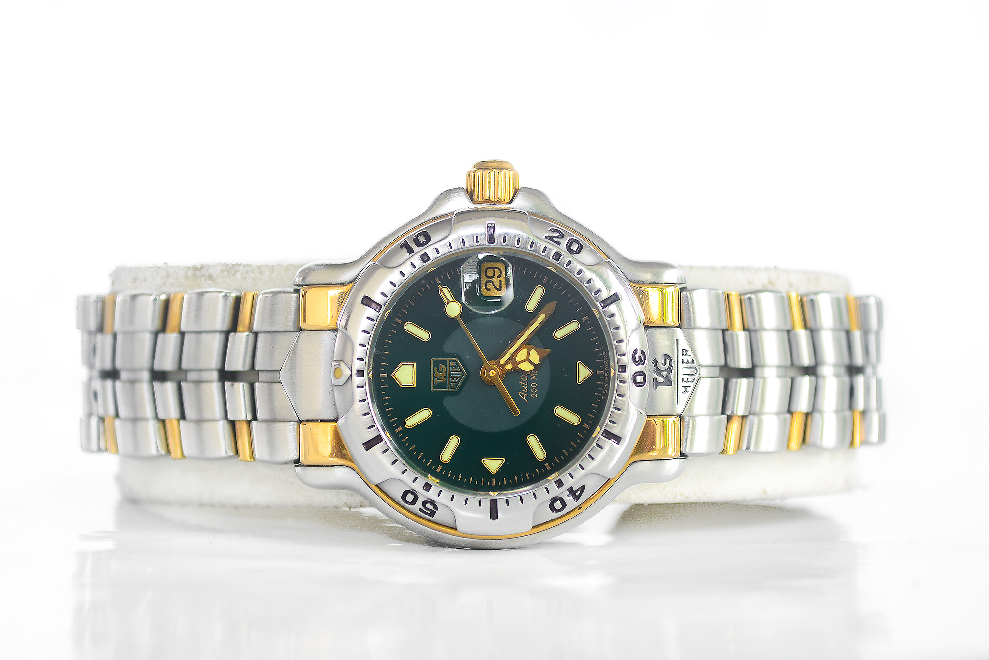 Tag heuer S6000 lady size 2tone 18K กระดูกงู หน้าเขียว (Sold)