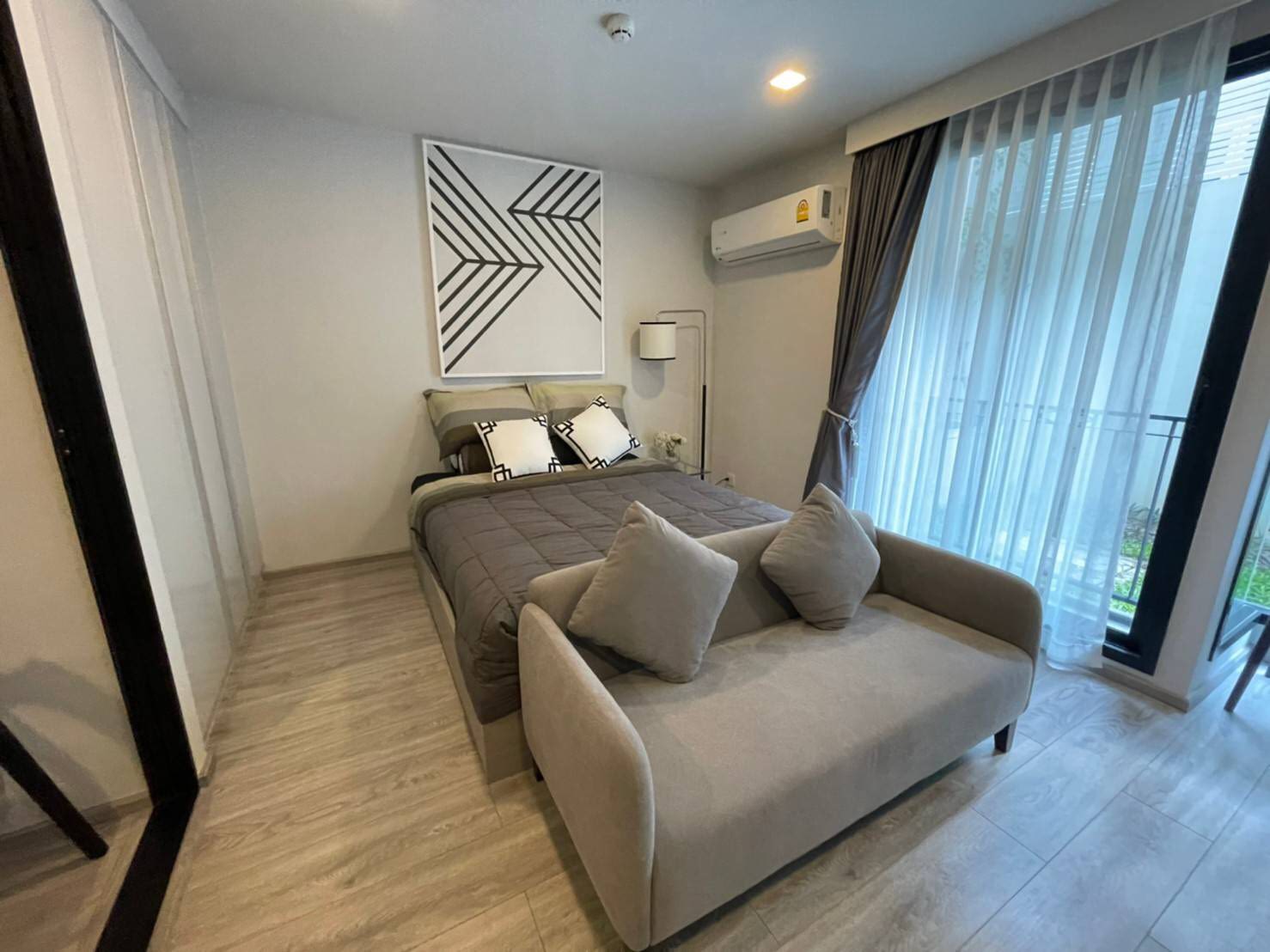 🔥 ด่วน! ให้เช่า Maestro 14 Ratchathewi (มาเอสโตร 14 ราชเทวี) เดิน 5 นาทีถึง MRT! ชั้น 1 ไม่ต้องขึ้นลิฟต์! เลี้ยงสัตว์ได้ (ตัวเมีย)! พร้อมเข้าอยู่ 30 มิ.ย. นี้! 🔥