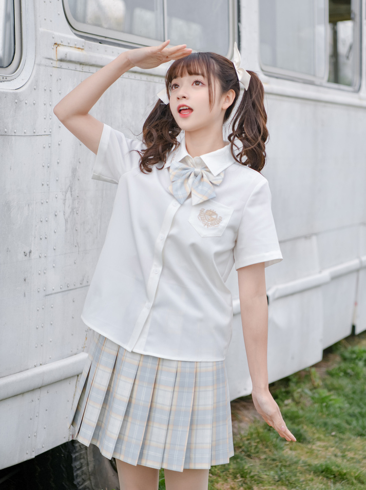 SNBL Girl : เสื้อเชิ้ตแฟชั่นสไตล์ยูนิฟอร์ม ปักข้อความที่ปกและกระเป๋า มีให้เลือก 2สี 2 แบบ แขนสั้น/ยาว (สินค้าไม่รวมโบว์และเนคไทค่ะ) แบรนด์แท้