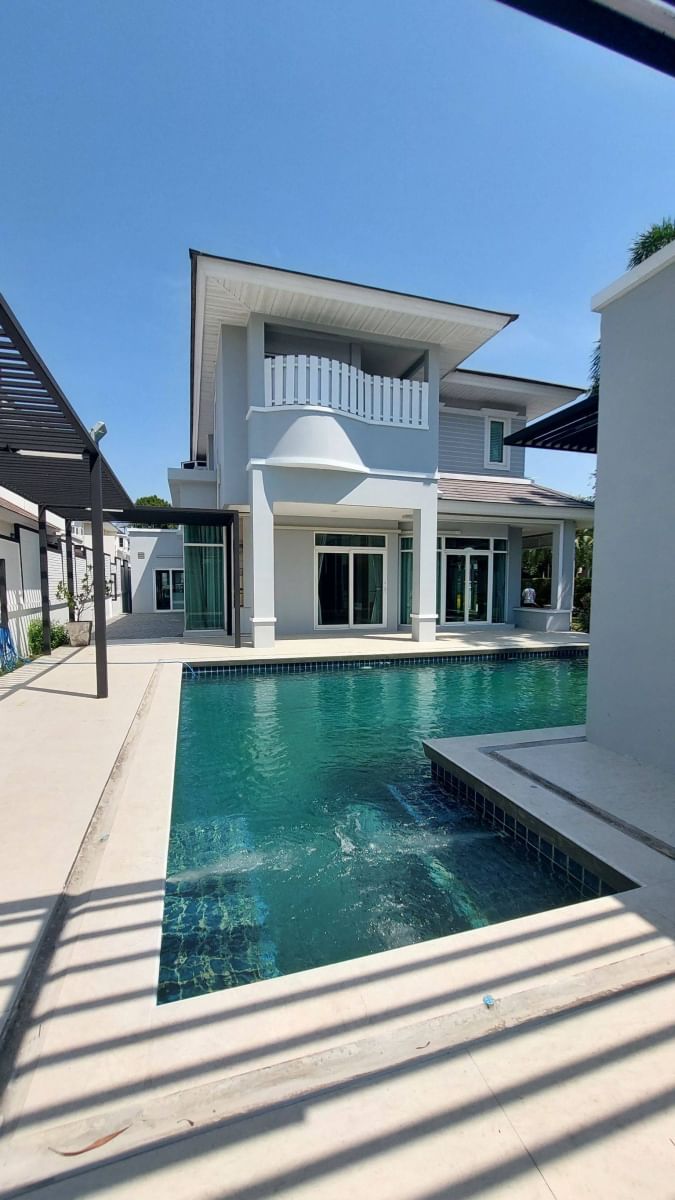 ขาย / ให้เช่าบ้านแต่งครบราคา 295,000บาท ต่อเดือน ขาย 35.9 ล้านบาท Perfect Masterpiece Rama 9 : เพอร์เฟค มาสเตอร์พีซ พระราม9 (พัฒนาการ 63)