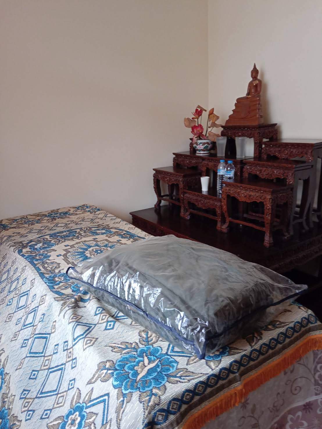 ให้เช่าทาวน์เฮ้าส์ 2 ชั้น หัวมุมถนน อยู่ในหมู่บ้าน กาญจนา ซอย จ่าบัน ศรีราชา 4 ห้องนอน 35,000 /ต่อเดือน