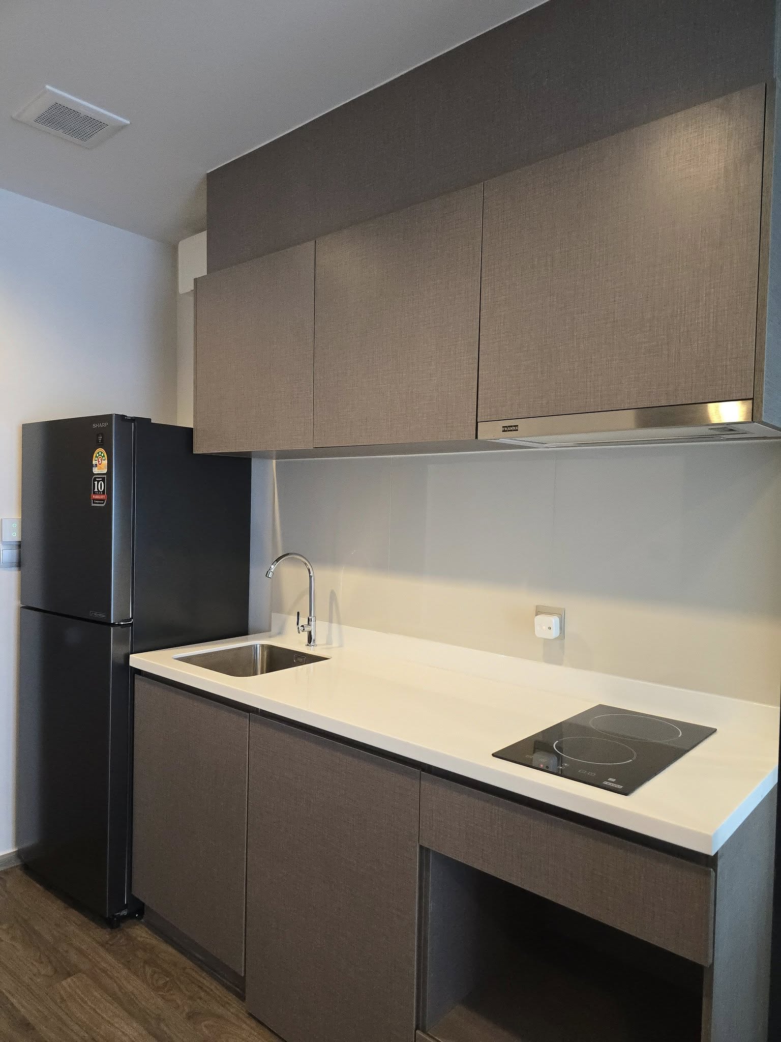 🌟 ให้เช่าคอนโด ไลฟ์ ลาดพร้าว วัลเล่ย์ (Life Ladprao Valley) | ห้องใหม่ ชั้น 28 ตรงข้าม Central ลาดพร้าว ใกล้ BTS & MRT 🌟