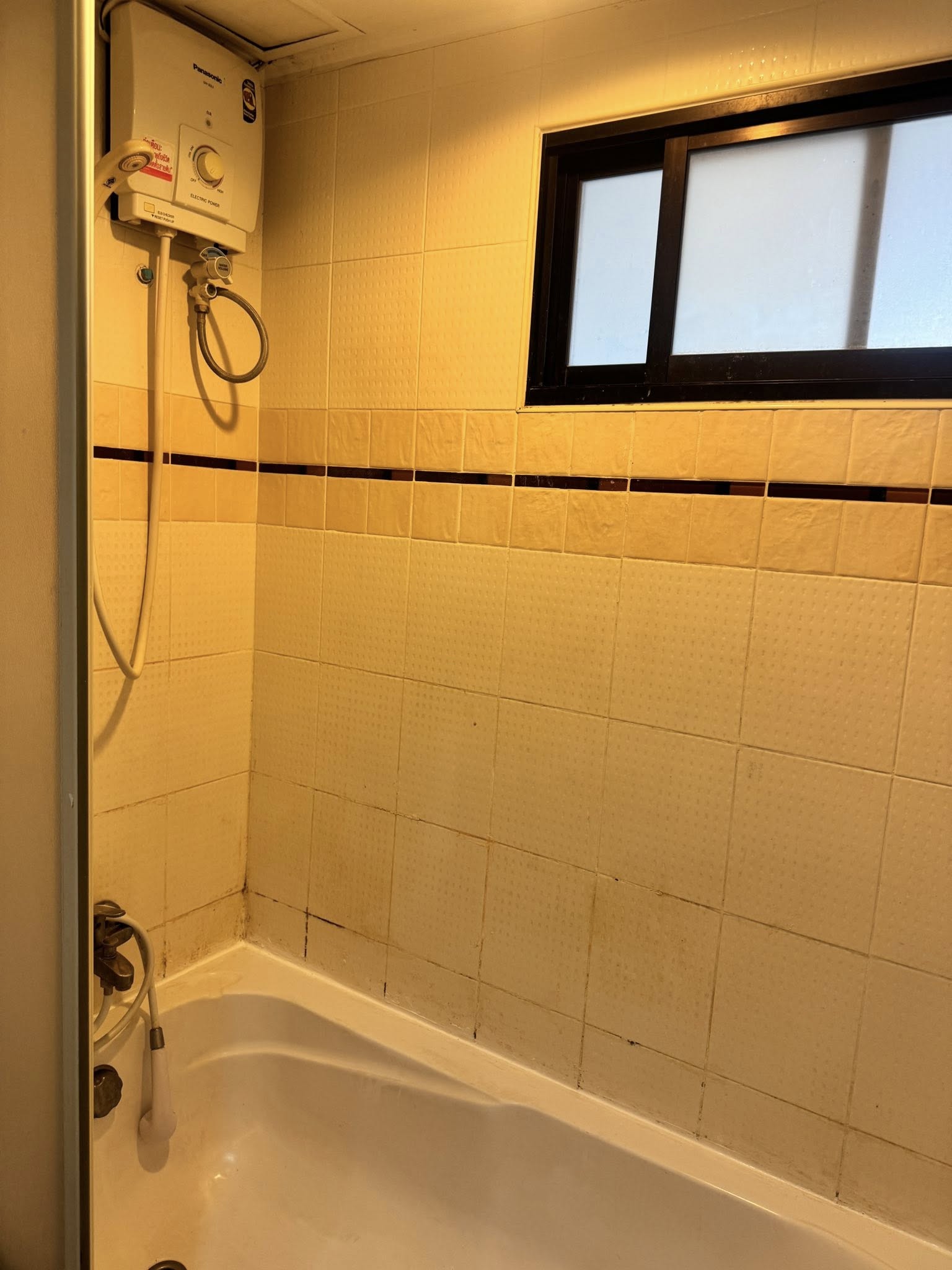 ขาย / เช่า คอนโด Lumpini Place Pinklao 2 (ลุมพินี เพลส ปิ่นเกล้า 2) ชั้น 20 ขนาด 38.60 ตร.ม. วิวถนนใหญ่ พร้อมเข้าอยู่ได้เลย