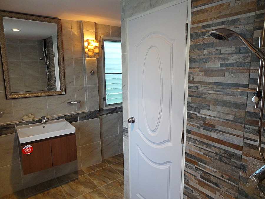 ขาย / ให้เช่า Brookside Valley 6000/ ต่อคืน ขาย 4.6 ล้าน บ้านเดี่ยว 2 ชั้น เนื้อที่ 220 ตรว. 2 ห้องนอน 2 ห้องน้ำ