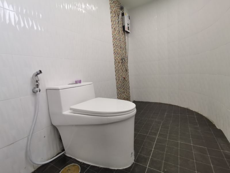 ขาย /ให้เช่าคอนโดติดถนนสีลมคอนโดใกล้ BTSช่องนนทรี คอนโดไอทีเอฟ-สีลมพาเลช 200เมตร จากBTSช่องนนทรี