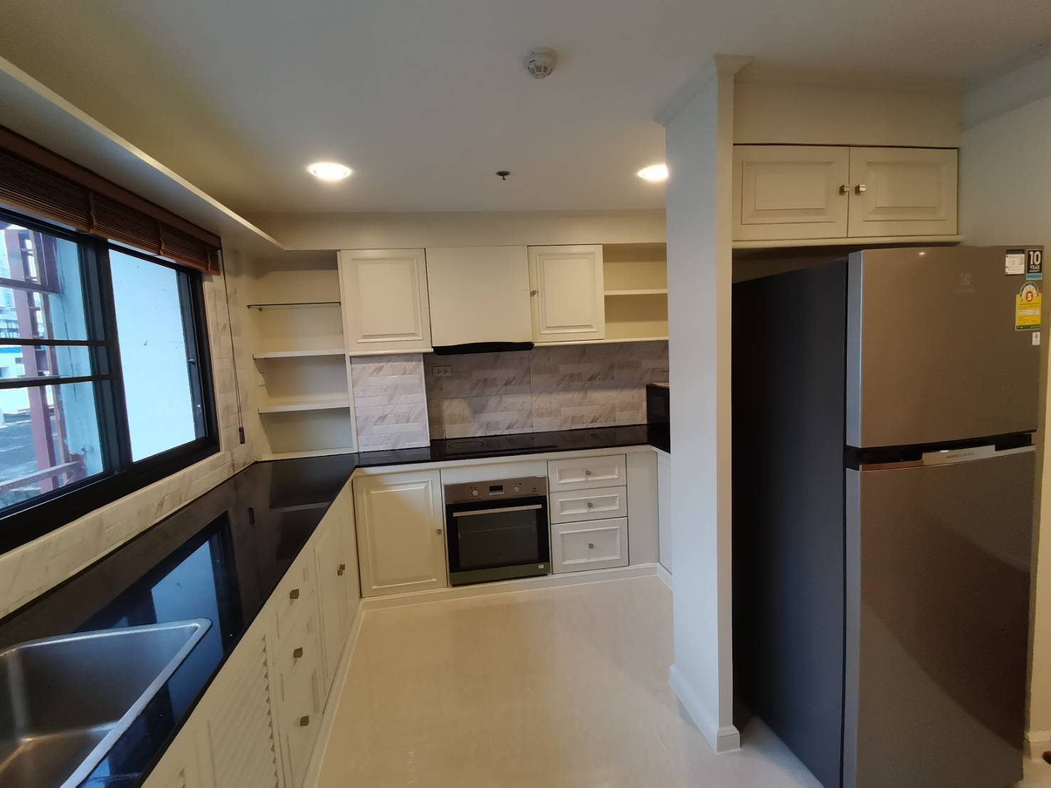 ให้เช่าคอนโด M Towers สุขุมวิท 35 อยู่ใกล้รถไฟฟ้า BTS พร้อมพงษ์ Room C7TB (ชั้น 7 ตึก B)