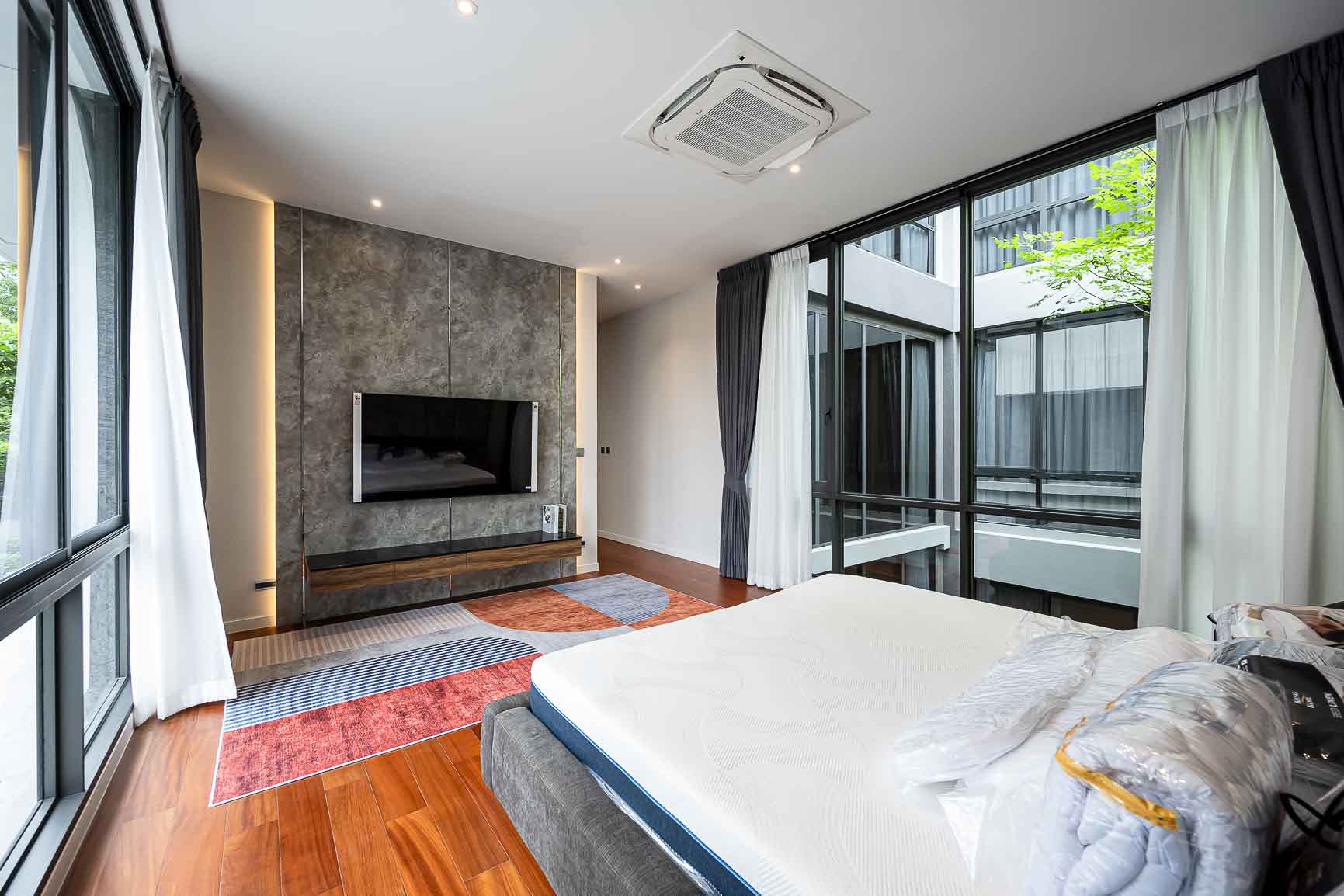 ✨ ให้เช่าบ้านเดี่ยวสุดหรู 3 ชั้น โครงการ BuGaan Pattanakarn (โครงการ บูก้าน พัฒนาการ) จากแสนสิริ 🏡 สไตล์ Modern Luxury พร้อม สระว่ายน้ำส่วนตัวบนชั้น 2 ✨