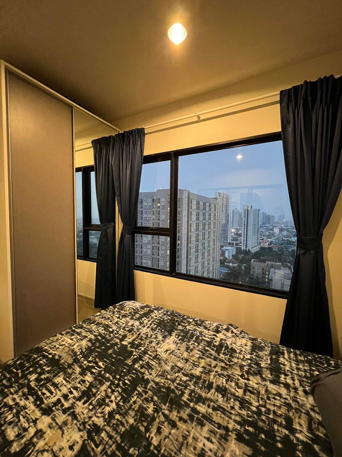 ขายคอนโดแอสปาย สาทร-ตากสิน คอปเปอร์ โซน Aspire Sathorn-Taksin Copper 1 ห้องนอน