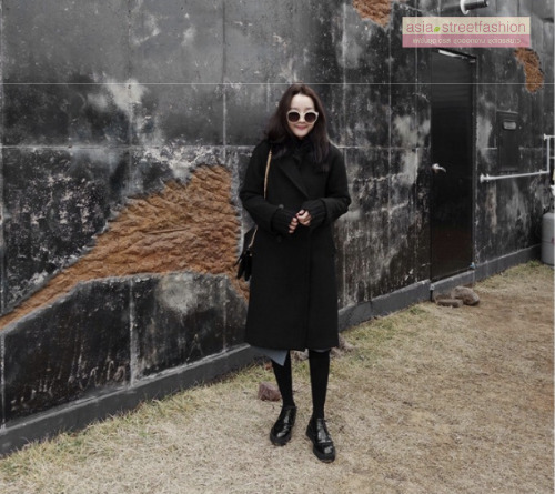 OverCoat เสื้อโค้ทกันหนาวตัวยาว สีดำ Classic เข้าได้กับทุกชุด งานดี ผ้าวูลเนื้อดี บุซับในกันลมอย่างดี พร้อมส่ง M