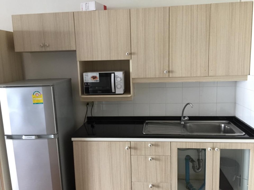 ให้เช่าคอนโด Lumpini Park View (ลุมพินี พาร์ค วิว) ห้องสตูดิโอ ขนาด 36 ตรม 1 ห้องน้ำ ชั้น 22 (ห่างสถานีรถไฟฟ้า ลุมพินี 1 นาที)