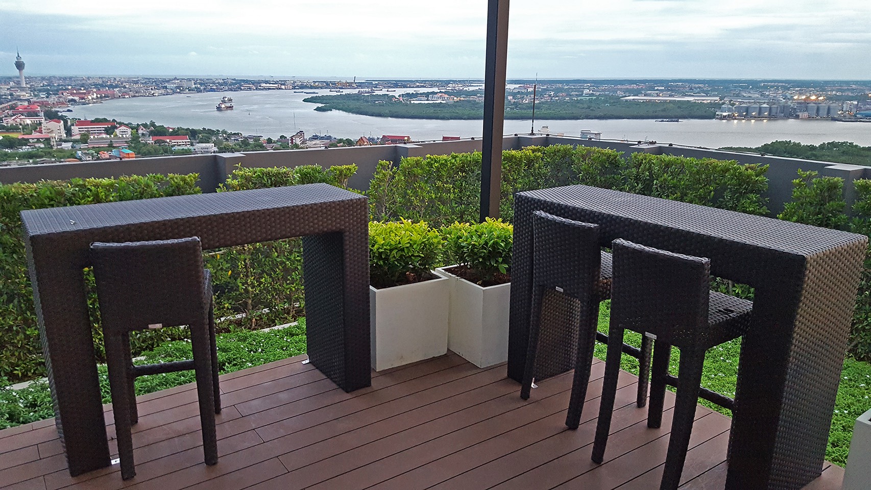 ขายคอนโด Aspire Erawan (แอสปาย เอราวัณ) 2 ห้องนอน 2 ห้องน้ำ 47 ตรม. เป็นห้องมุม