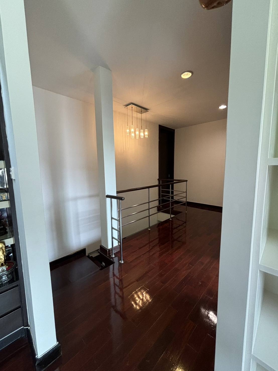 🏡 ให้เช่าบ้านเดี่ยวหรู หมู่บ้านบ้านลาดพร้าว Exclusive 📍 ถนนเลียบด่วนเอกมัย–รามอินทรา (ตรงข้าม The Crystal Park)