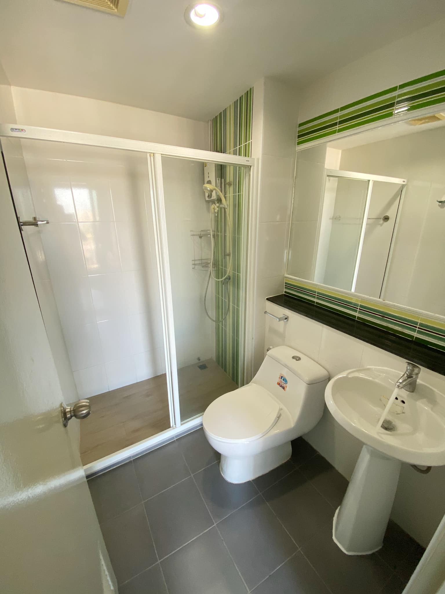 ให้เช่าคอนโด Regent Orchid Sukhumvit 101 : รีเจ้นท์ ออคิด สุขุมวิท 101 ใกล้ BTS ปุณณวิถี 250 m