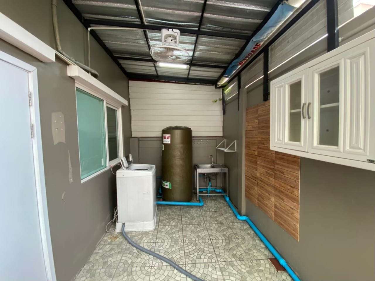 ให้เช่าทาวน์เฮาส์ 2 ชั้น Gusto Phaholyothin – Saimai : หมู่บ้าน กัสโต้ พหลโยธิน – สายไหม ถนนสายไหม เนื้อที่ 32.75 ตารางวา 2 ชั้น 4 ห้องนอน 3 ห้องน้ำ