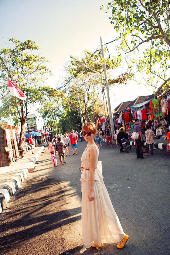 maxi dress ชุดเดรสยาวแขนกุด ผ้าชีฟอง ใส่ไปงานแต่งงาน สีแอพพริคอท แต่งพริ้วอัดพลีทรอบอก ใส่ออกงาน Asia Street Fashion