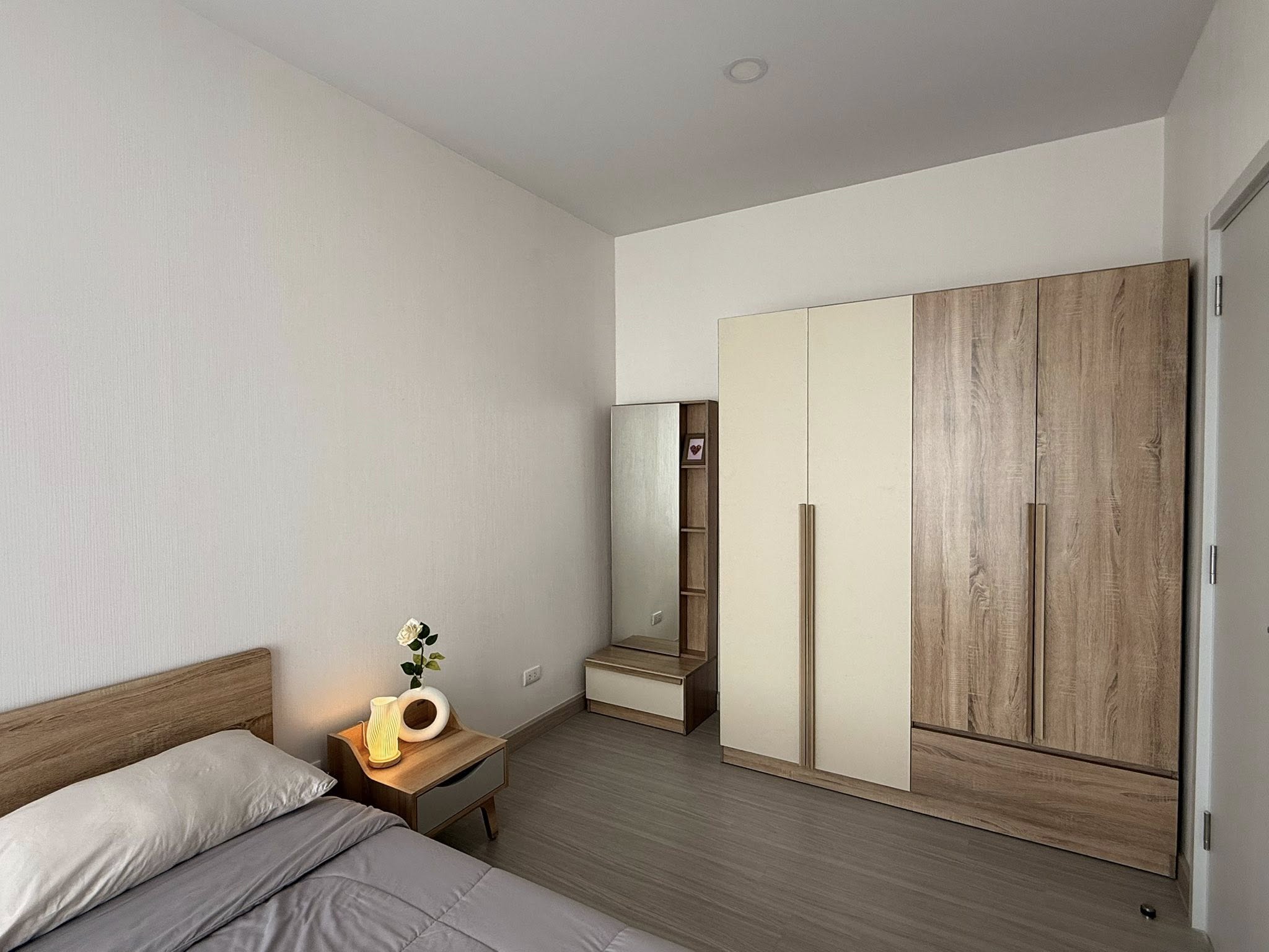 🏢 ให้เช่าคอนโด ศุภาลัย ลอฟท์ สาทร–ราชพฤกษ์ (Supalai Loft Sathorn–Ratchaphruek) 💰 ค่าเช่าเพียง 23,000 บาท/เดือน