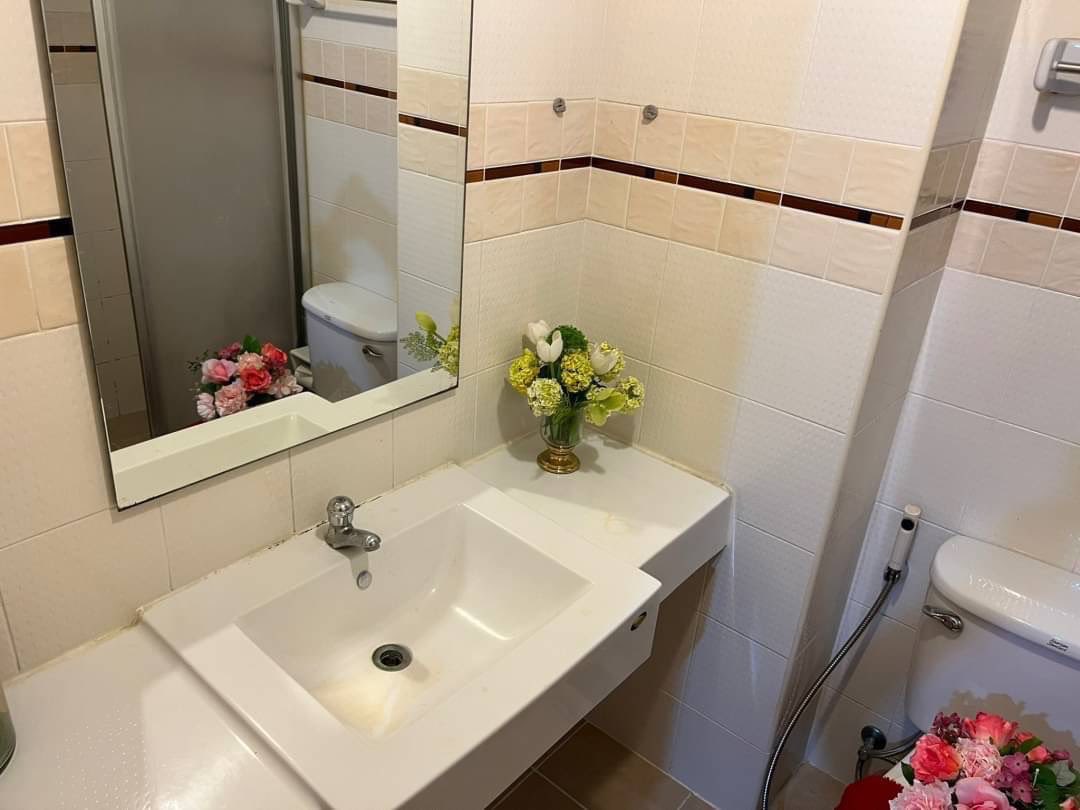 ให้เช่าคอนโด Lumpini Ville Cultural Center (ลุมพินี วิลล์ ศูนย์วัฒนธรรม) เหม่งจ๋าย สวยหรู ทำเลใจกลางเมือง 🔥 💼 คอนโดพร้อมอยู่ทันที!