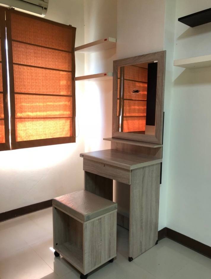 ให้เช่าคอนโด Nontarom Condo Park (นนทารมย์ คอนโด ปาร์ค) เดินทางทั้งรถโดยสารมีรถ 2 แถวออกไป ถ.จรัญ บางขุนนนท์ รพ.ศิริราชตลอด