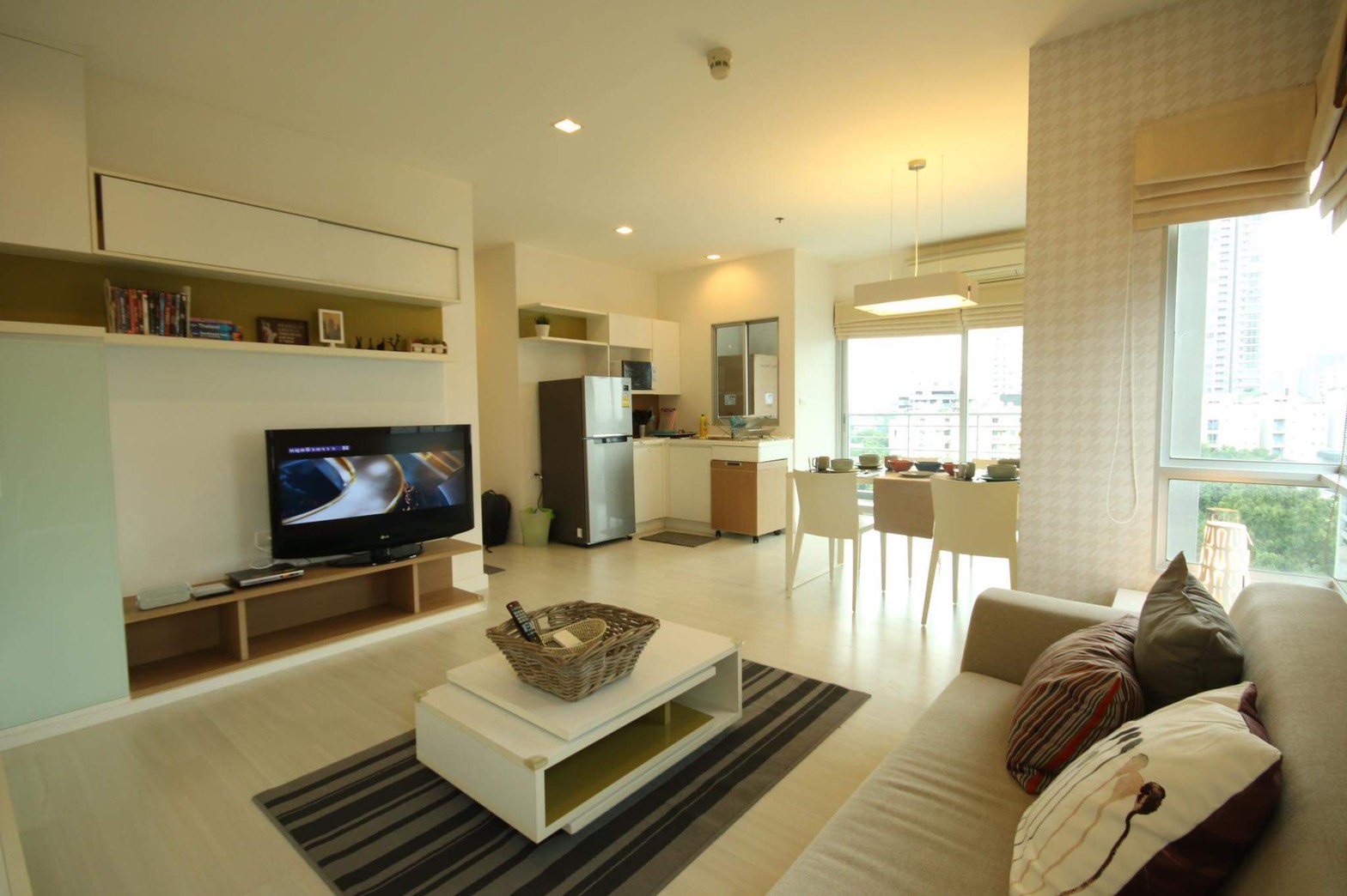 ให้เช่าคอนโด 2 นอน 2 น้ำ 18000 / เดือน โคงการ The Room Ratchada - Ladprao (เดอะ รูม รัชดา-ลาดพร้าว ) 2 ห้องนอน 2 ห้องน้ำ