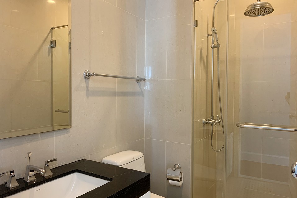 ให้เช่าคอนโด Royce Private Residences (รอย์ช ไพรเวท เรสซิเดนซ์ส) 2 ห้องนอน 2 ห้องน้ำ ขนาด 111.33 ตรม ชั้น 11