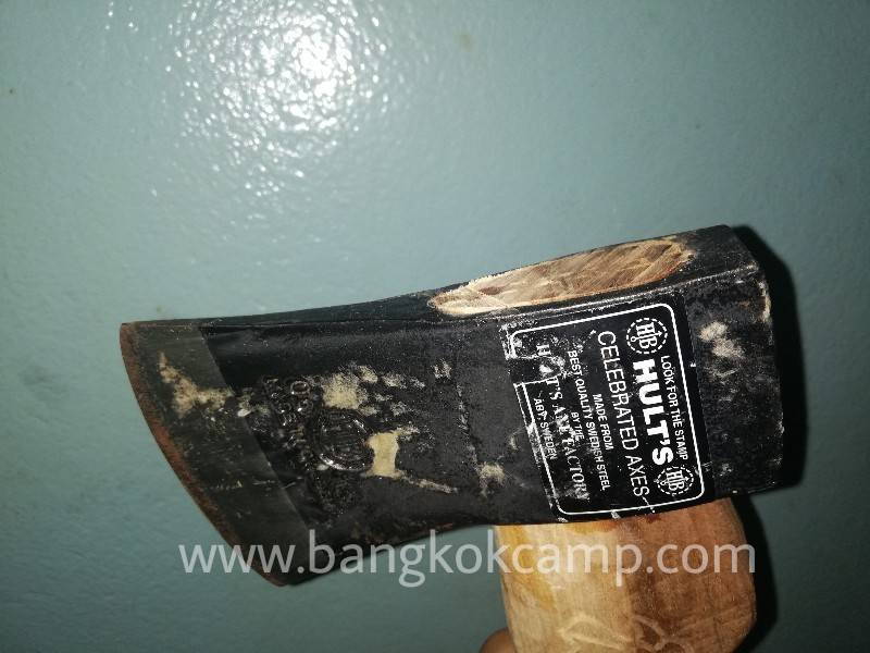 ขวานสวีเดน ตราเสือ HULT'S Made in SWEDEN.....ด้ามไม้