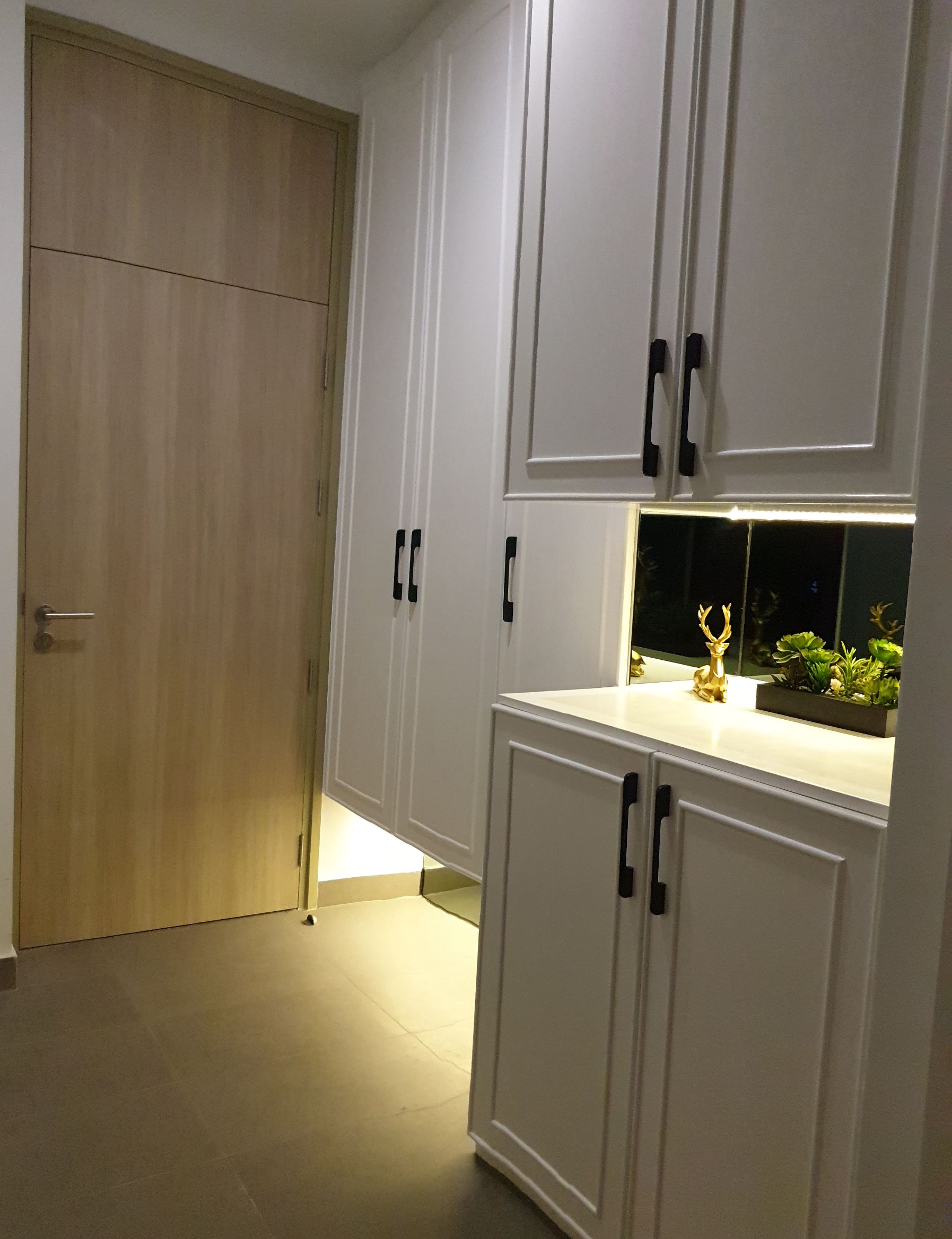 ให้เช่าคอนโด Noble Ploenchit (โนเบิล เพลินจิต) ห้องใหม่ไม่เคยเข้าอยู่ 1 ห้องนอน 1 ห้องน้ำ ตกแต่ง luxury