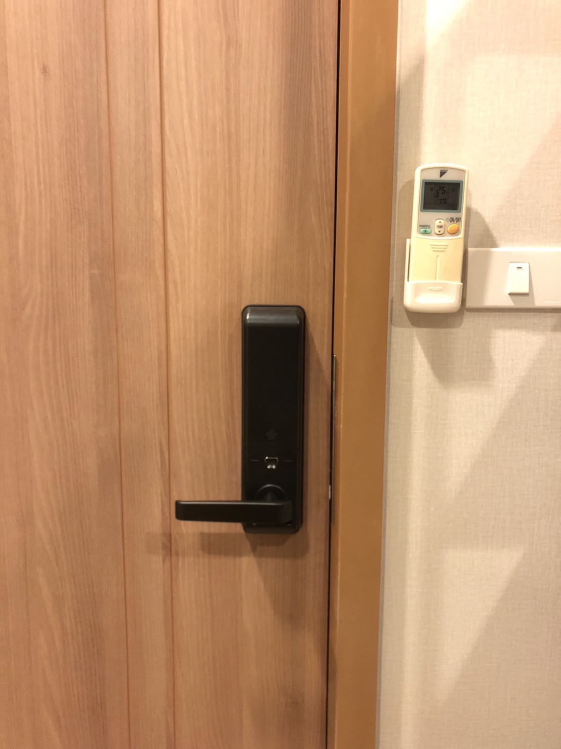 ให้เช่าคอนโด Hasu Haus (ฮาสุ เฮ้าส์) 1 ห้องนอน 1 ห้องน้ำ ขนาด 36 ตรม ชั้น 4 เลขที่ 111/222 ห้องแต่วครบพร้อมเข้าอยู่