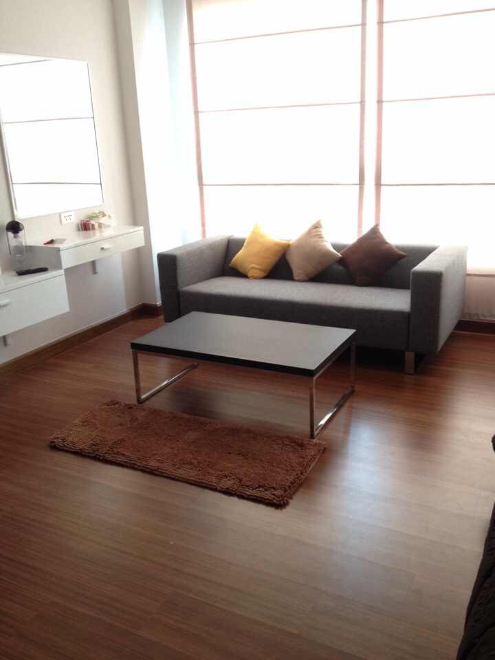 ด่วนขายต่ำกว่าทุน ขายคอนโด Diamond Ratchada Cool House (ไดมอนด์ รัชดา คูลเฮ้าส์) ห้องสตูดิโอ ขนาด 35 ตร.ม