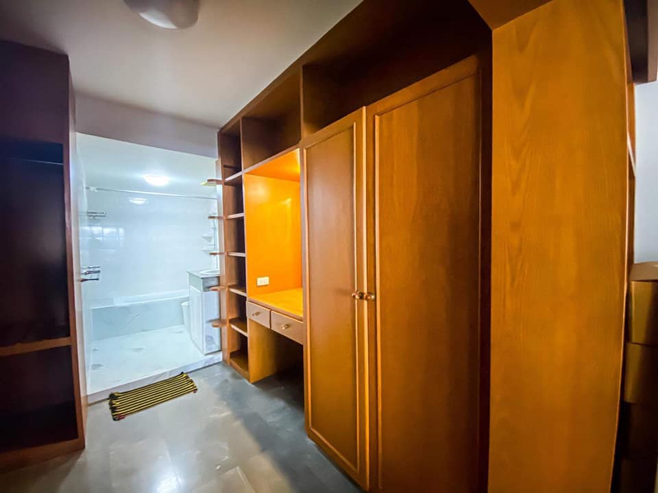 ขายถูก คอนโดใจกลางเมือง ทำเลทอง Sathorn Condo Place (สาธร คอนโด เพลส) รายละเอียดของห้อง 2 ห้องนอน 2 ห้องน้ำ