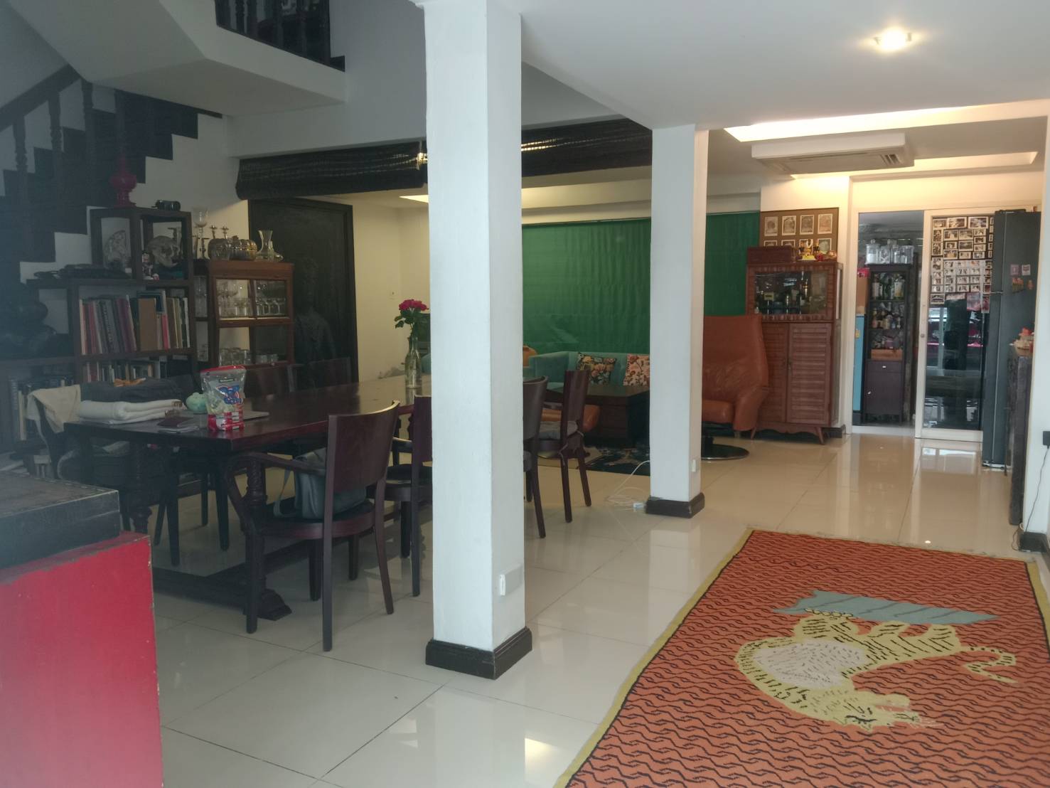 ขาย / ให้เช่า ทาวน์โฮม 3 ชั้น หน้ากว้าง 56 เมตร ย่านทองหล่อ ใกล้ BTS พร้อมพงษ์ หมู่บ้าน Leo Classic Place